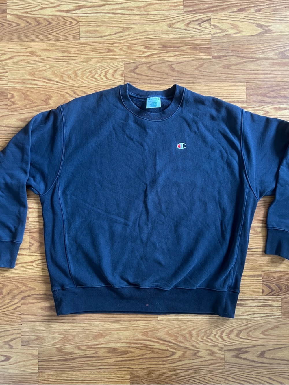 Champion Men's Navy Reverse Weave Crewneck Sweatshirt with Small Logo